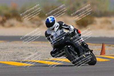 media/Sep-11-2022-SoCal Trackdays (Sun) [[81b7e951af]]/Turn 5 (1110am)/